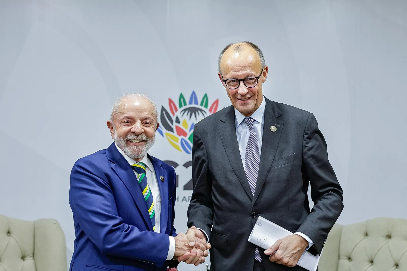 Lula in a bilateral meeting with Friedrich Merz, in Johannesburg, on November 22, 2025.