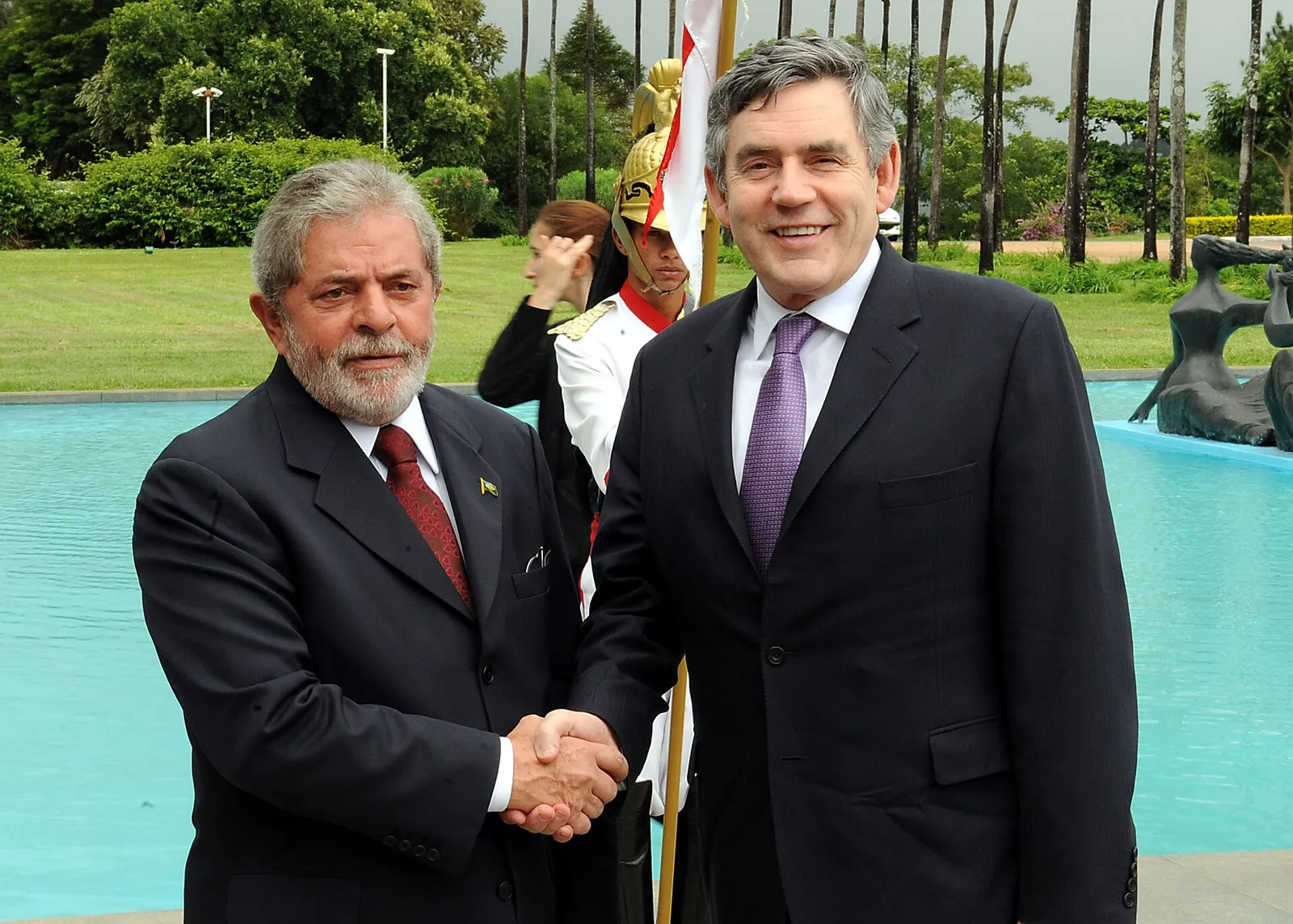 Lula and Gordon Brown, in Brasília, on March 26, 2009.