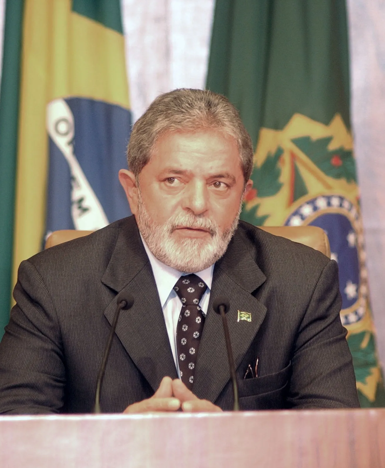 Lula in a meeting with representatives of the National Newspaper Association, at the Planalto Palace, on September 9, 2005 (photo from the previous week; it does not show the speech at the UN).